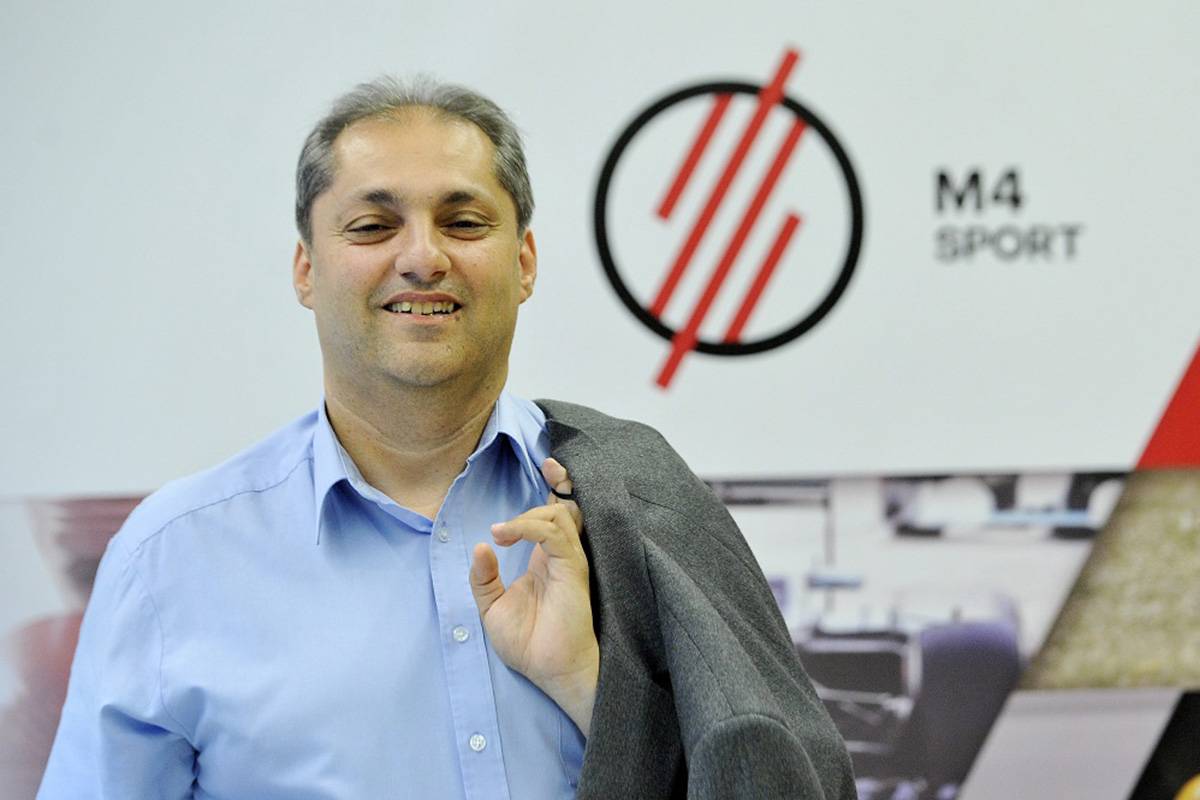 Példakép. Hajdú B István sportkommentátor nevéhez számtalan aranyköpéssé vált mondat fűződik •  Fotó: M4 Sport