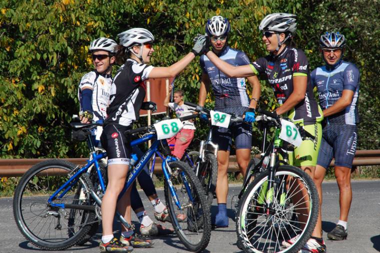 Gyönyörű időben zajlott a hegyikerékpár-verseny