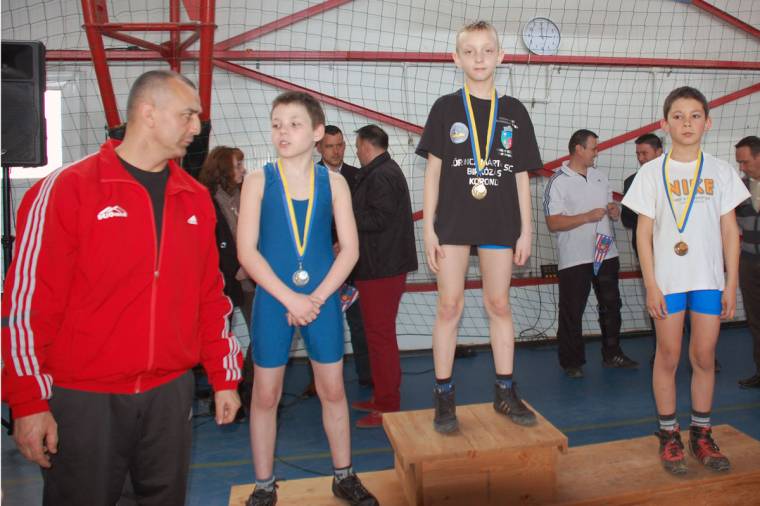 Birkózóversenyt rendeztek Farkaslakán