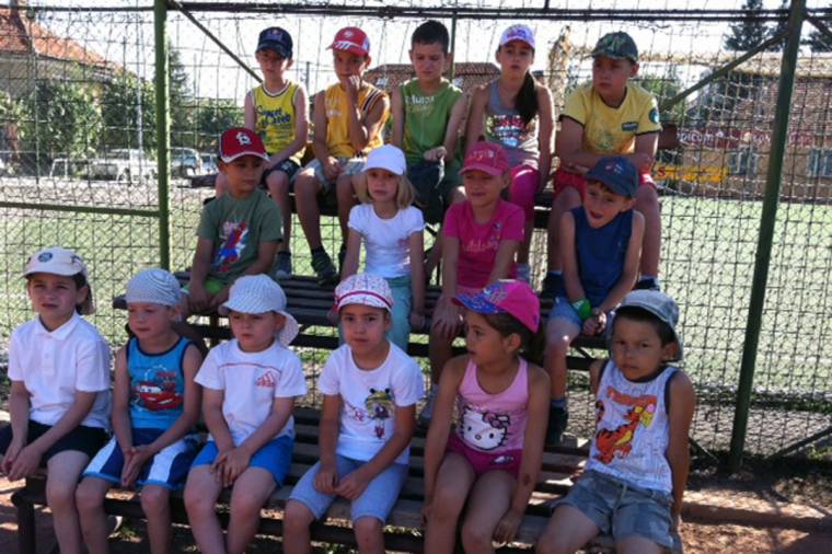 Edzőtáboroztak a fiatal teniszesek