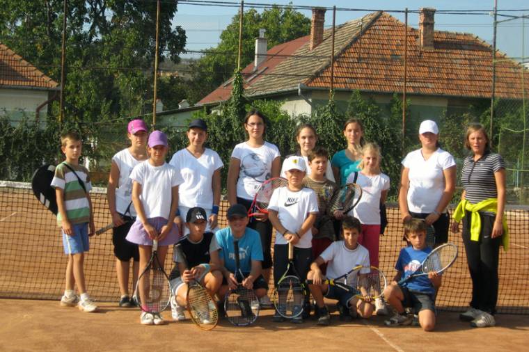 Lejárt a negyedik ifjúsági salakpályás teniszverseny