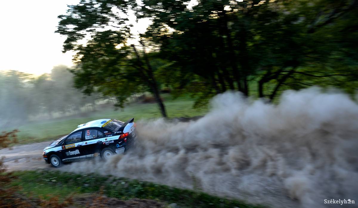 &bullet;  Fotó: Thomas Campean