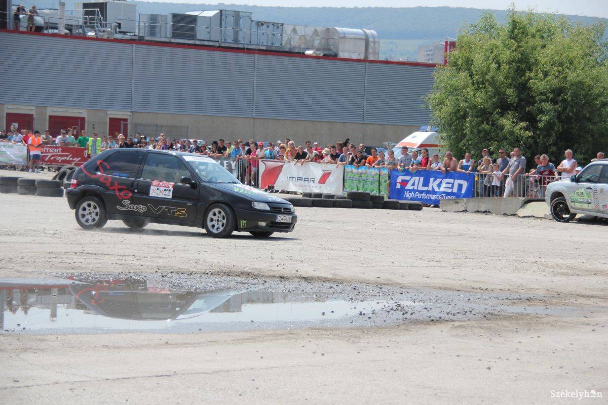 &bullet;  Fotó: Pál Gábor