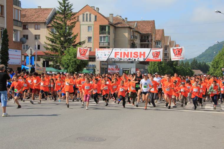 Ezren szaladtak a városi tömegfutáson