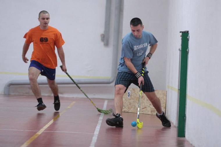 Meglepetések az első székelyudvarhelyi floorballbajnokságon