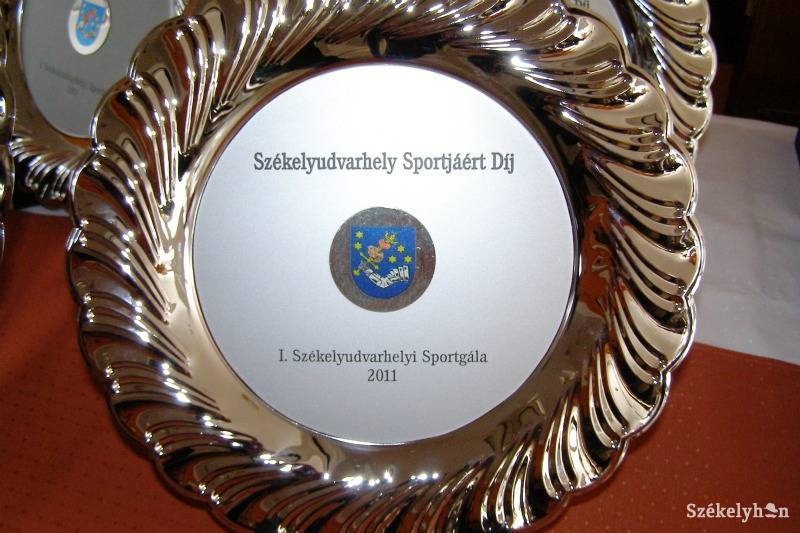 &bullet;  Fotó: Józsa Jenő