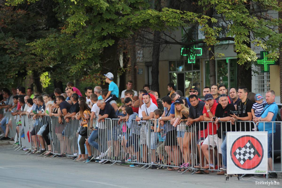 &bullet;  Fotó: Pál Árpád