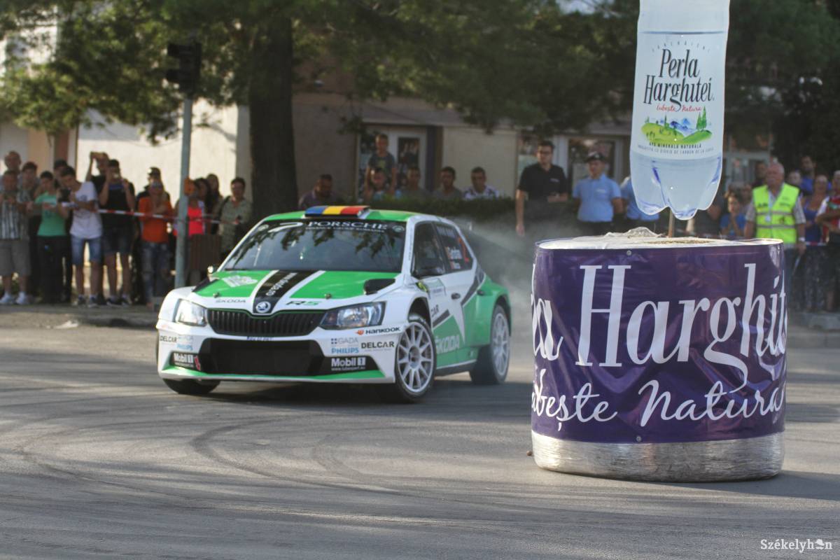 &bullet;  Fotó: Pál Árpád