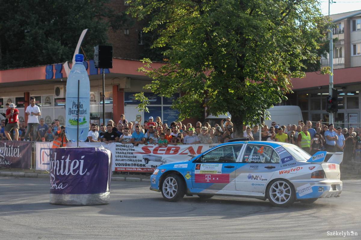 &bullet;  Fotó: Pál Árpád