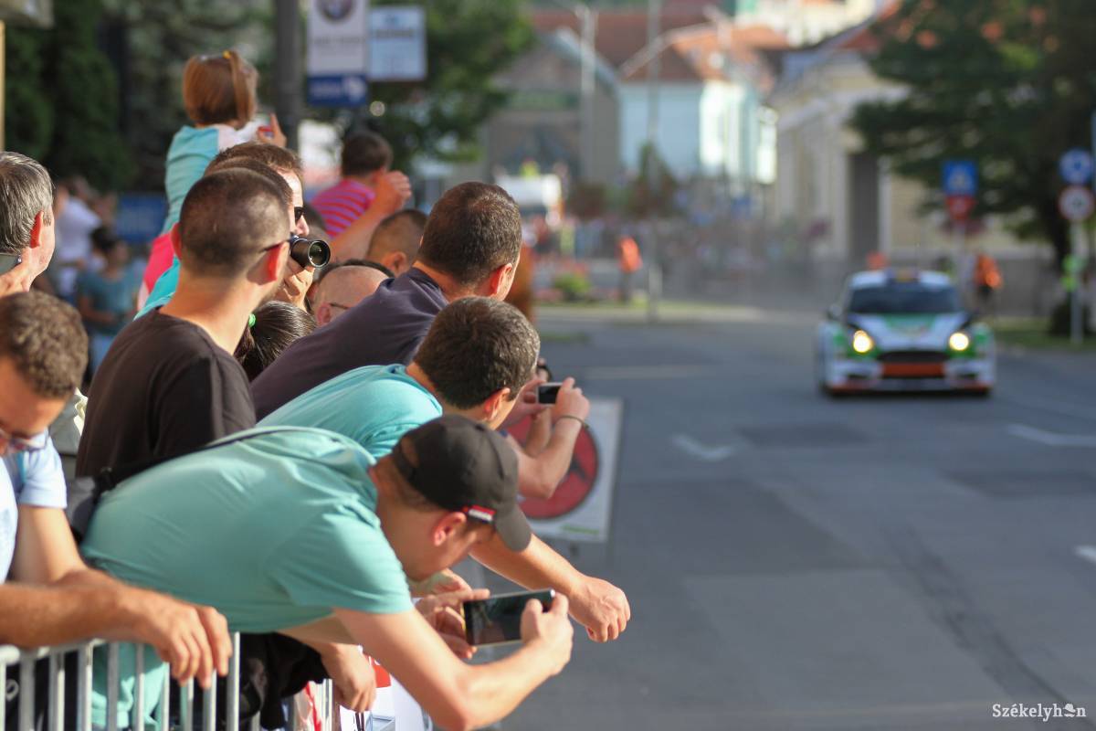 &bullet;  Fotó: Pál Árpád