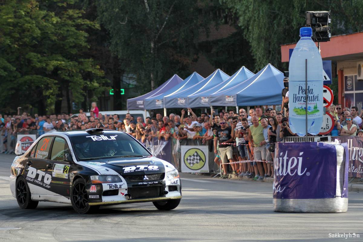 &bullet;  Fotó: Pál Árpád