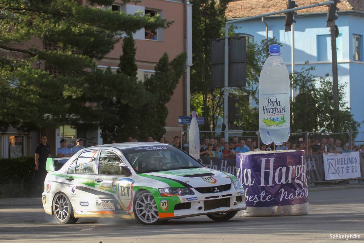 &bullet;  Fotó: Pál Árpád