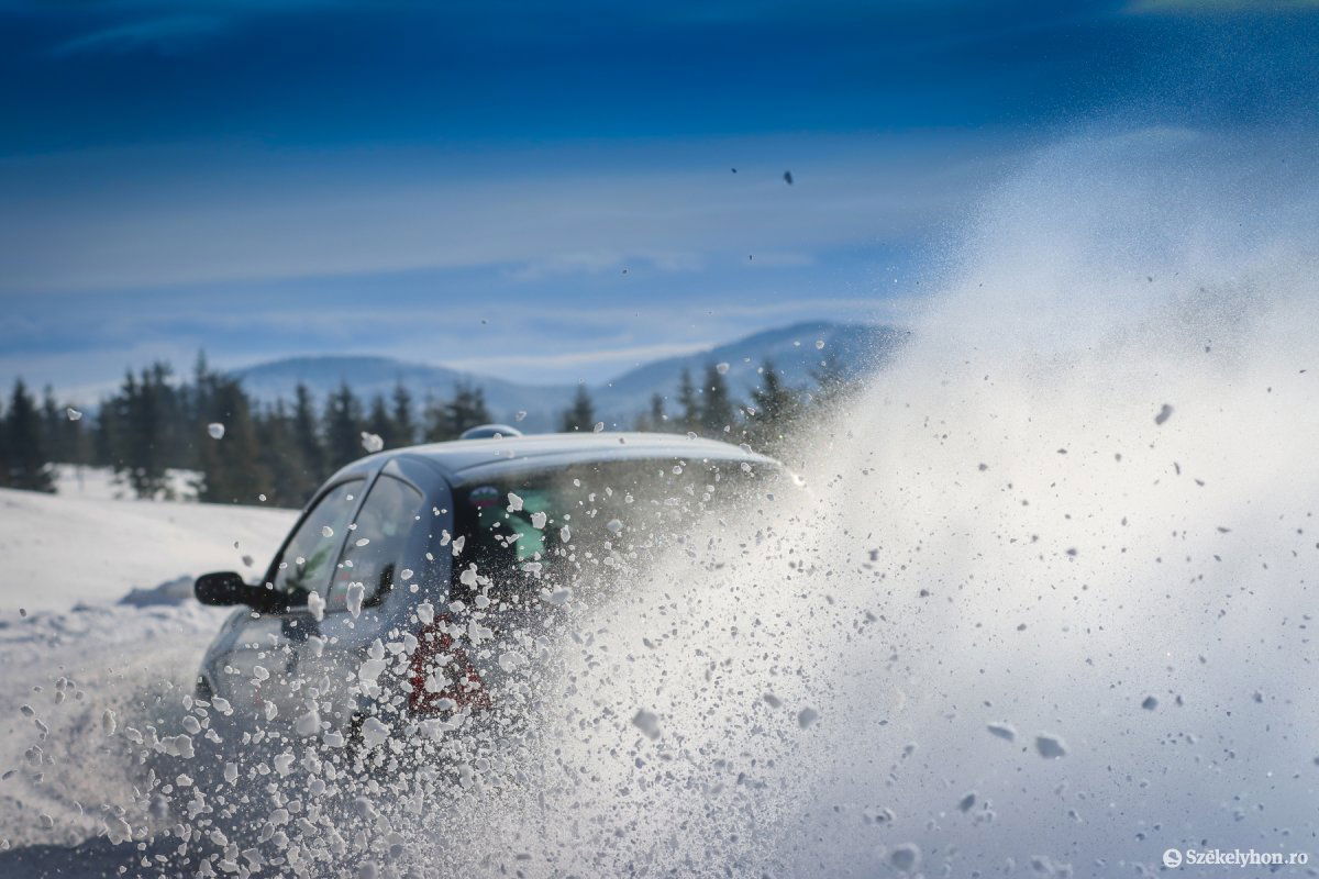 &bullet;  Fotó: RallyPhoto Hunterts