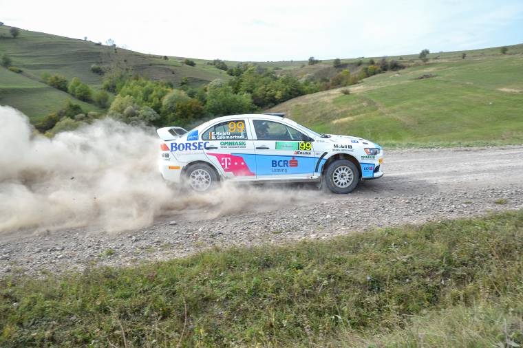 Hargita Gyöngye Rali egy versenyautó belsejéből