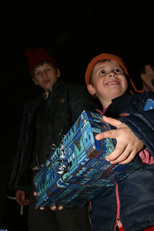 A parajdi sóbányában karácsonyoznak idén is Böjte atya „gyerekei”
