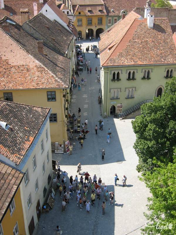 Segesvár óvárosa. Még egy okkal több, hogy felkeressék a turisták 