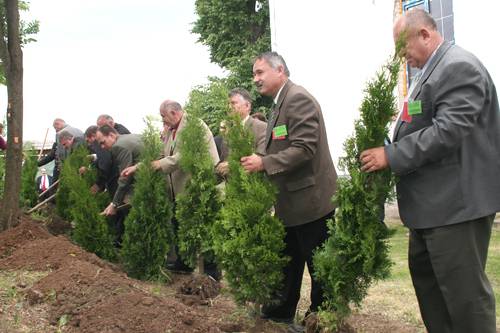 Vámosok találkoztak, keresték a hasonlóságot