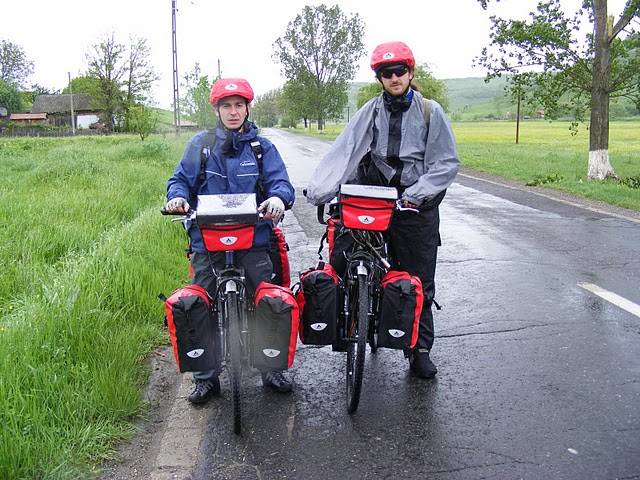 Bölönit is meglátogatták a kalandor kerékpárosok
