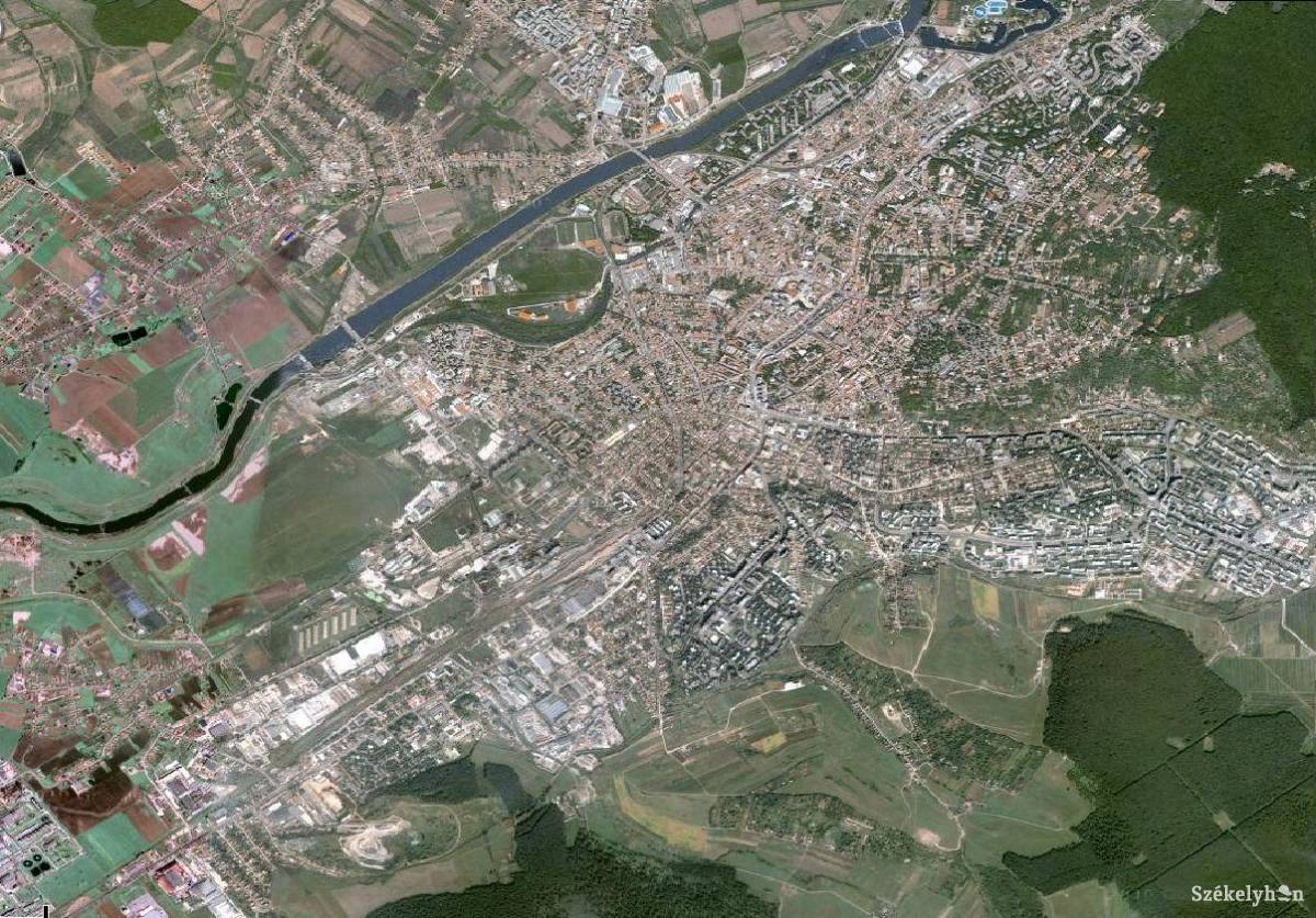 •  Fotó: Google Maps
