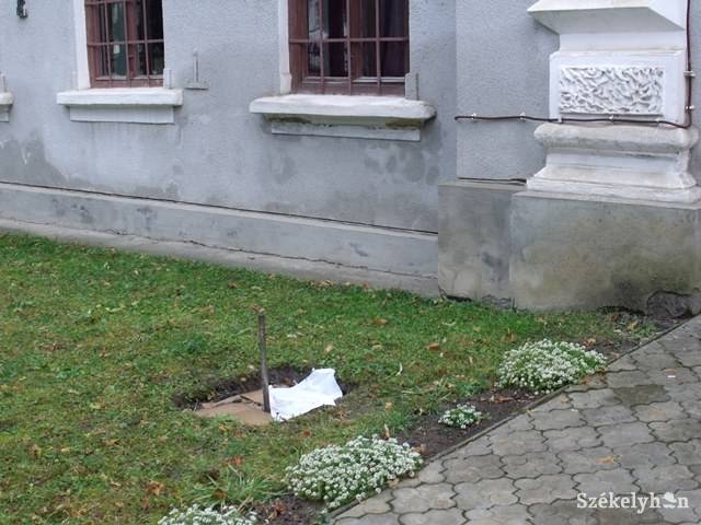 &bullet;  Fotó: Gligor Róbert László