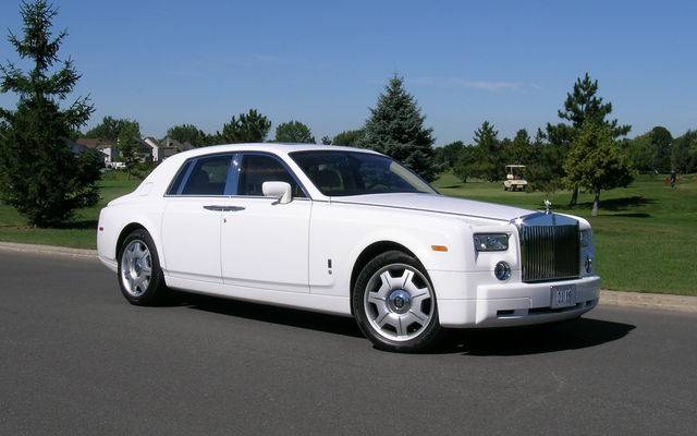 Gigi Becali vásárolta meg a „marosvásárhelyi” Rolls Royce-t