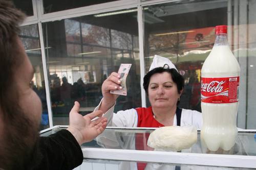 A piacokon továbbra is van házi tej