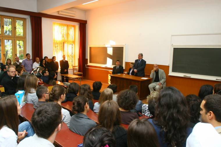 Árulót kiált a BKB MOGYE-ügyben