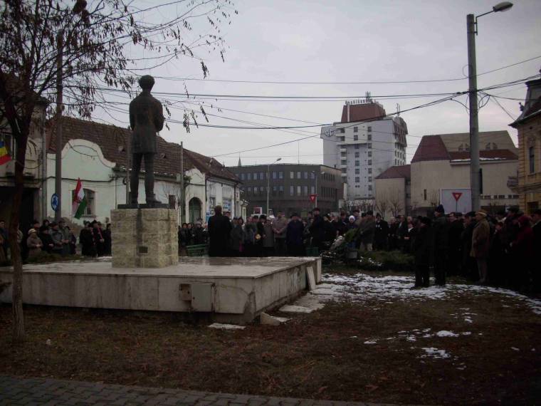 A Költő újból visszatért