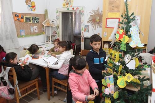 Élelem Lévai Anikón keresztül