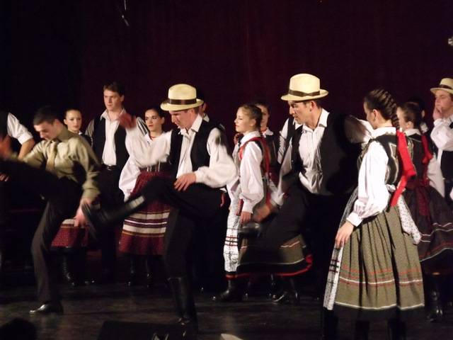 A Bekecs Néptáncegyüttes a Stúdióban