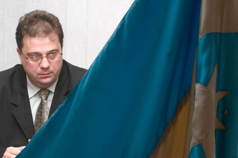 A székely zászló betiltásán dolgozik a Maros megyei prefektus
