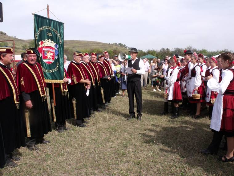 Dobre csak magyarul beszélt, Borbély ígéretet tett