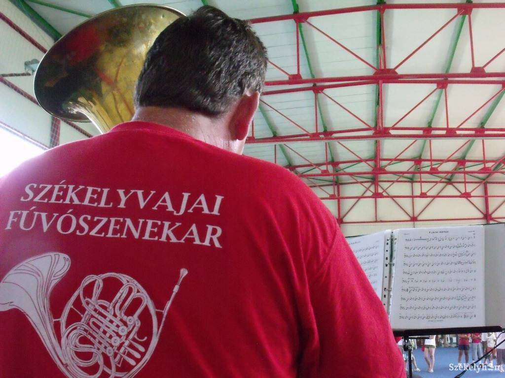 •  Fotó: Gligor Róbert László