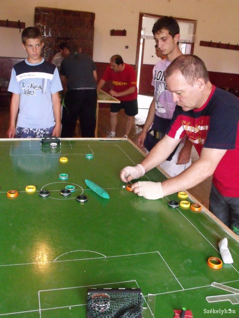 &bullet;  Fotó: Gligor Róbert László