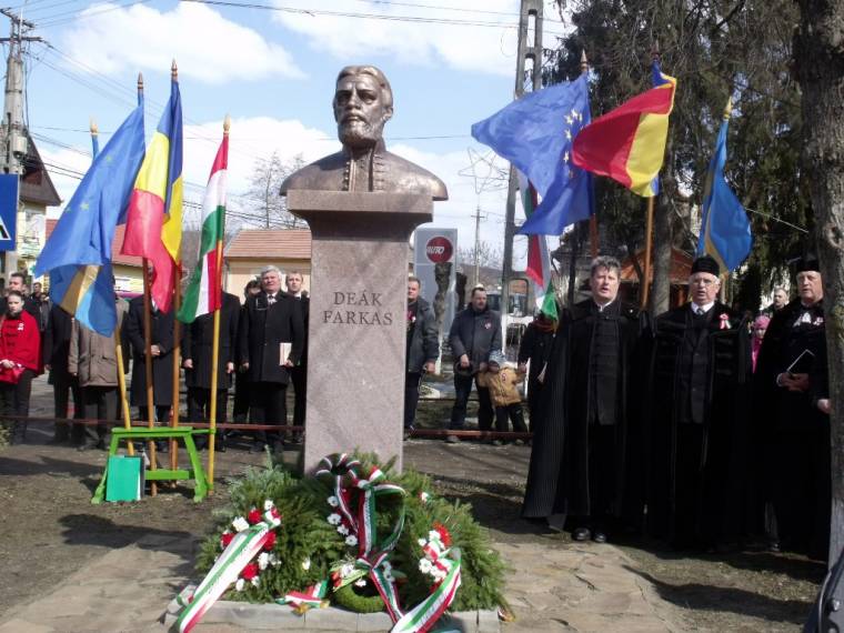 Deák Farkas és Bocskai védik ezután Nyárádszereda főterét