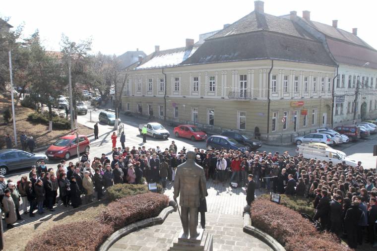 Hinni kell az 1848-49-es forradalom és szabadságharc eszméiben