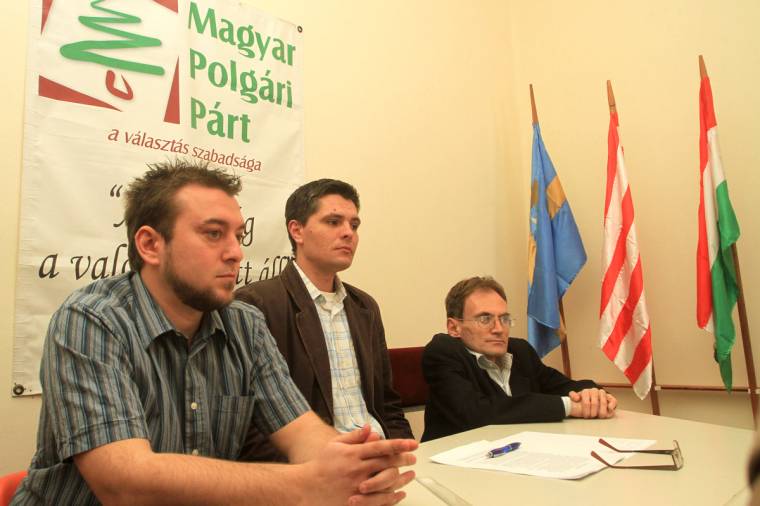 MPP: Gyulakután tovább, Nyárádszeredában osztálytársharc