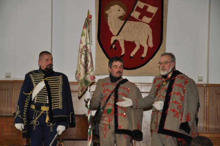 Szabad és gazdag országot!