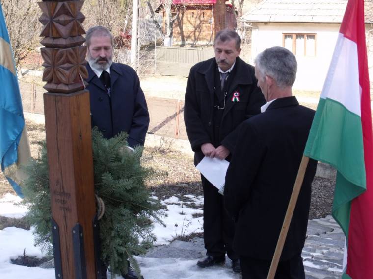 Még mindig kísért a közelmúlt