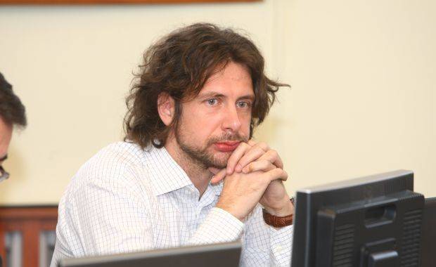 Lemond CNA-tisztségéről Szász Attila