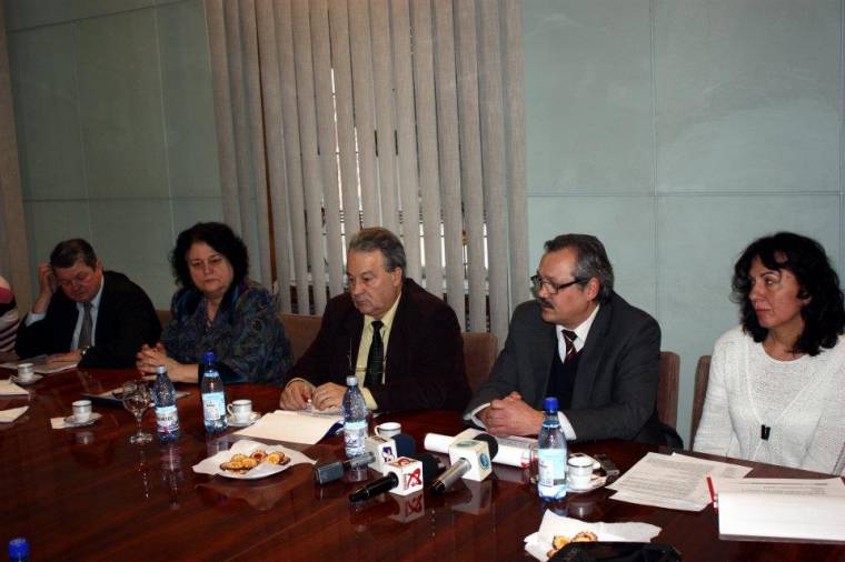 246 százaléknyi projekt a központi régióban