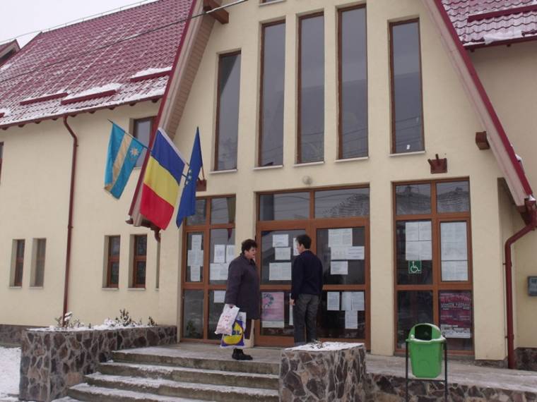 Csíkfalván is kitűzték a székely zászlót