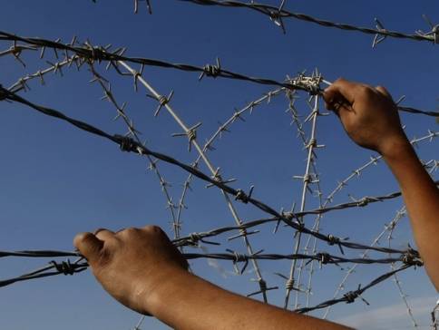 Kerítés a határon: listázták a menekültek áradata ellen épülő európai védőfalakat