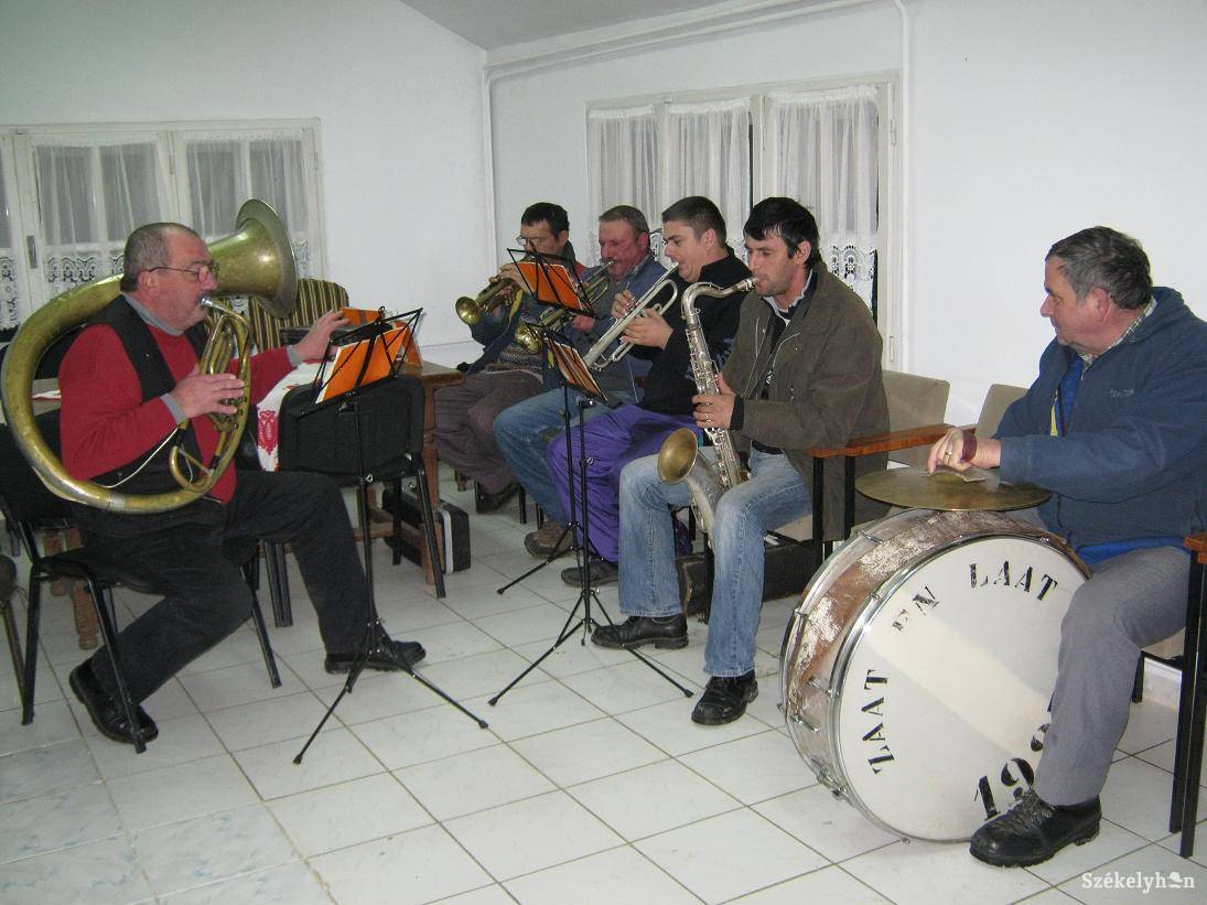 •  Fotó: Gligor Róbert László
