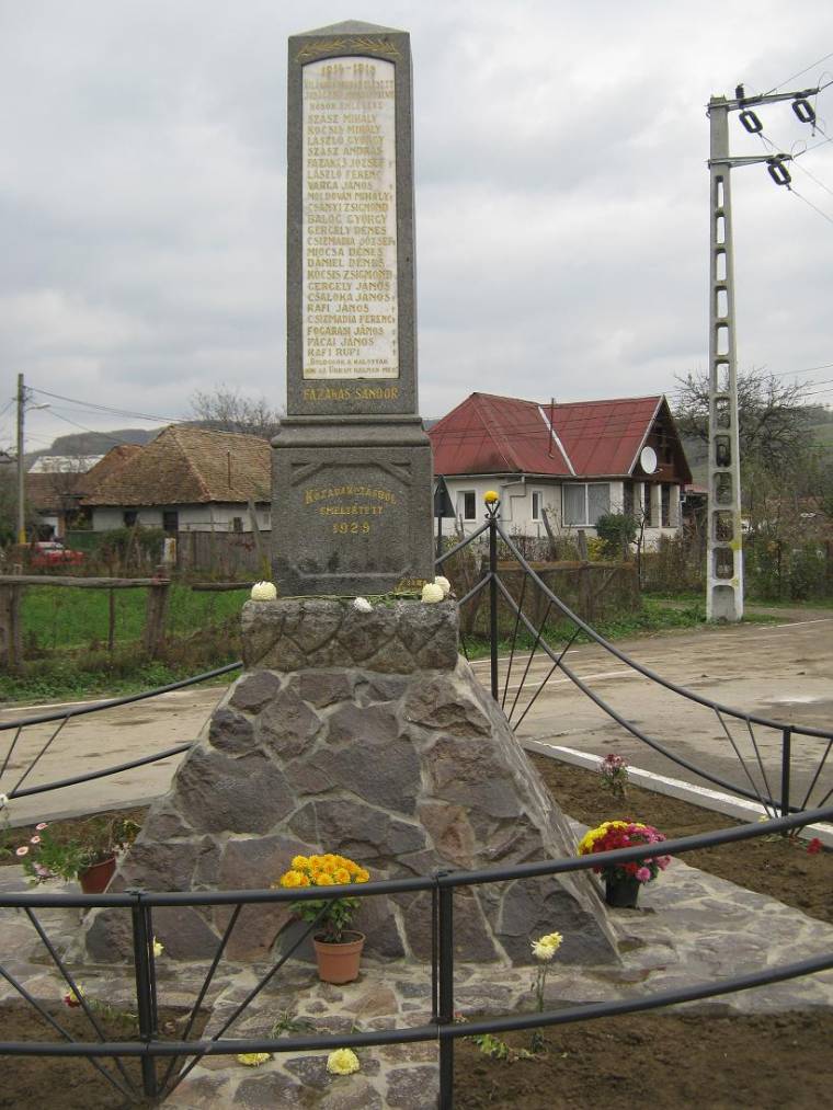 Újra áll a jobbágyfalvi emlékmű