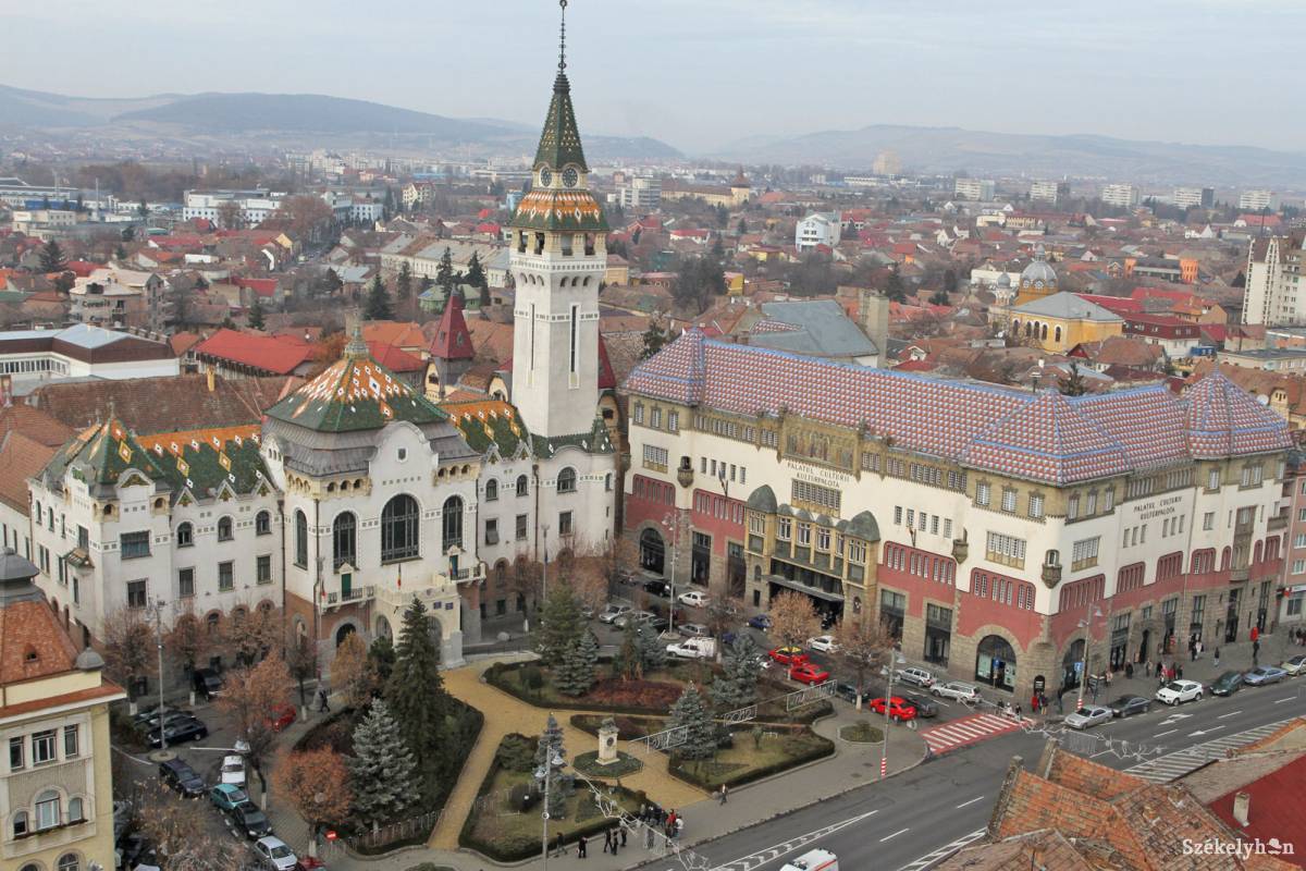 Marosvásárhely madártávlatból. Van még ahová fejlődnie a városnak •  Fotó: Boda L. Gergely