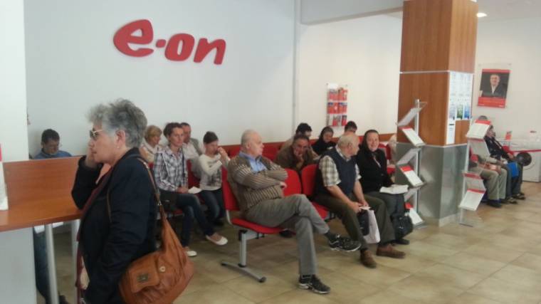 Marosvásárhelyen nem panaszkodnak a sorban állás miatt