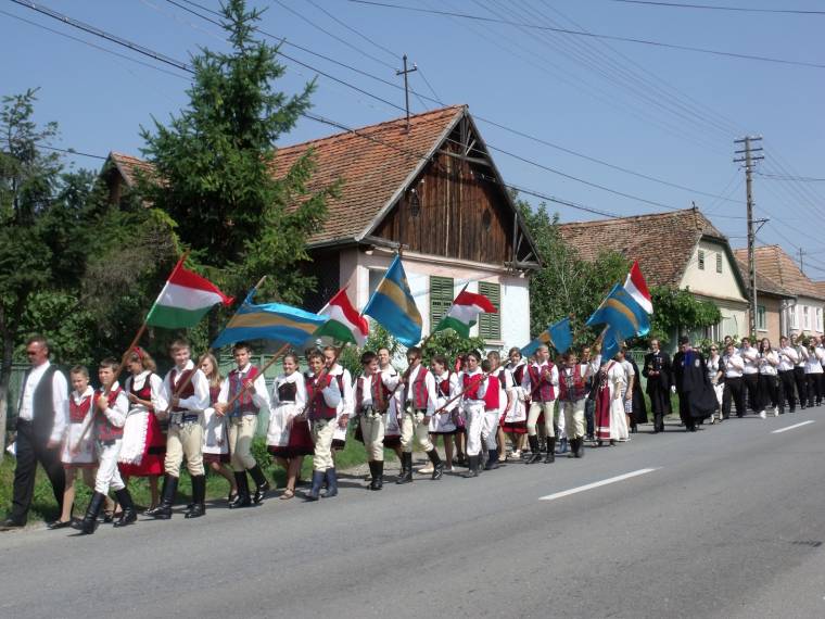 Esernyővel menjünk majálisozni