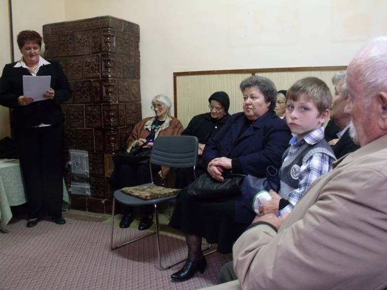 Kilencvenévesen könyvet írni