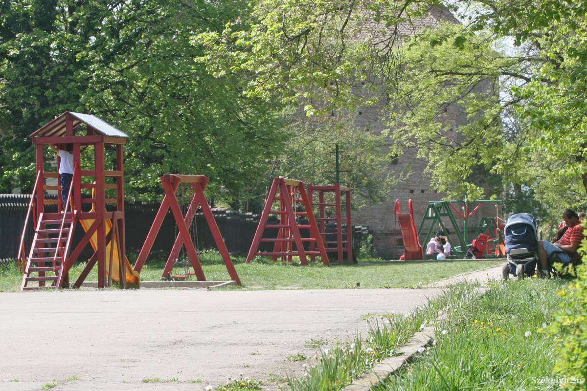 &bullet;  Fotó: Boda L. Gergely